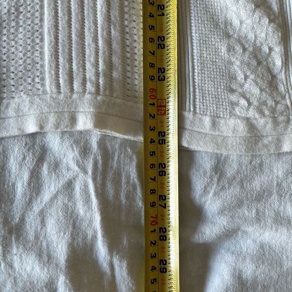 RW&CO Off White Sweater - Picture 7 of 7